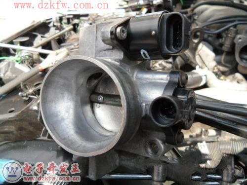 汽车怠速电机位置传感器作用和位置介绍